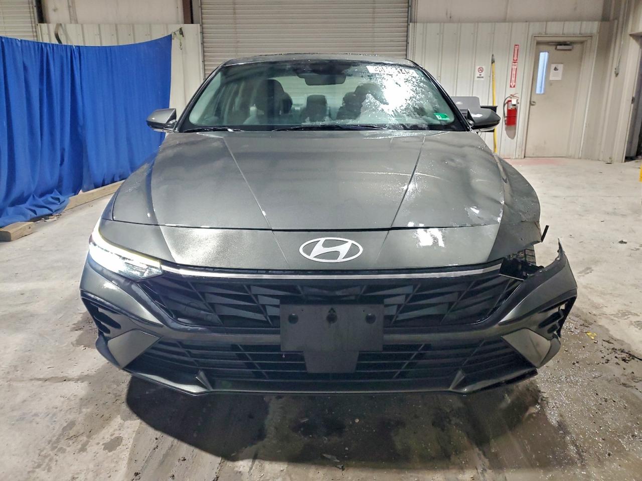2025 HYUNDAI ELANTRA SEL photo 13
