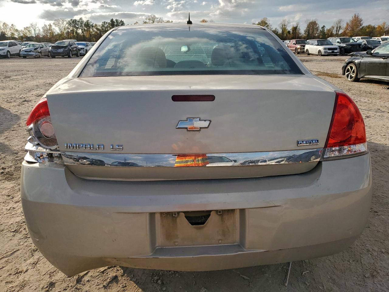 2009 CHEVROLET IMPALA LS photo 11
