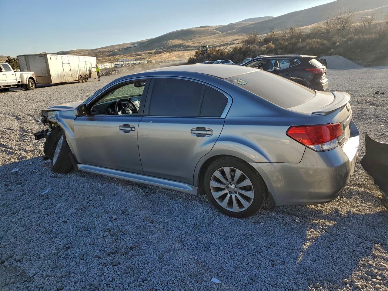 2010 SUBARU LEGACY 3.6R LIMITED photo 3