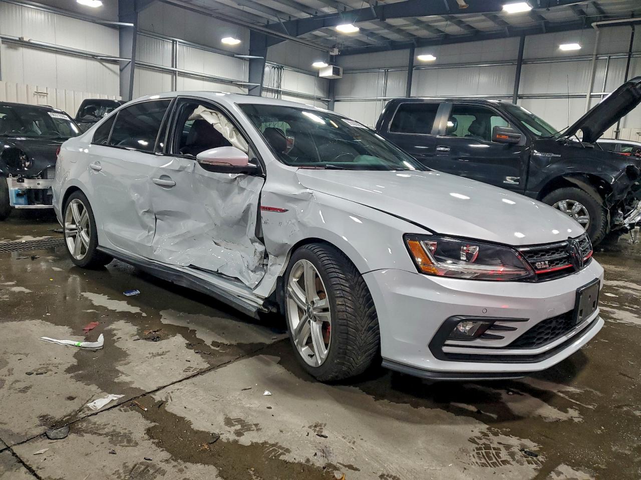 2017 VOLKSWAGEN JETTA GLI photo 4