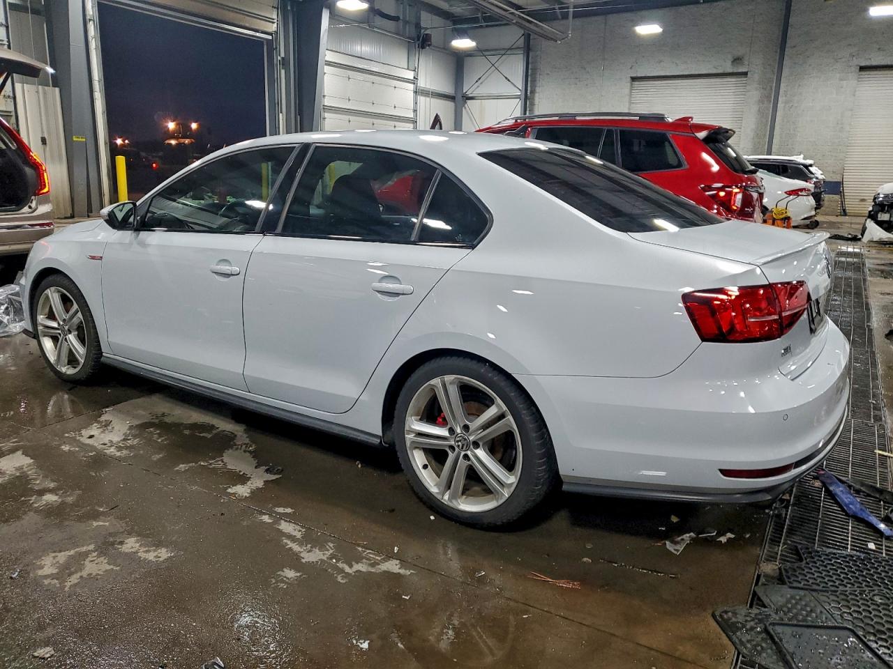 2017 VOLKSWAGEN JETTA GLI photo 2
