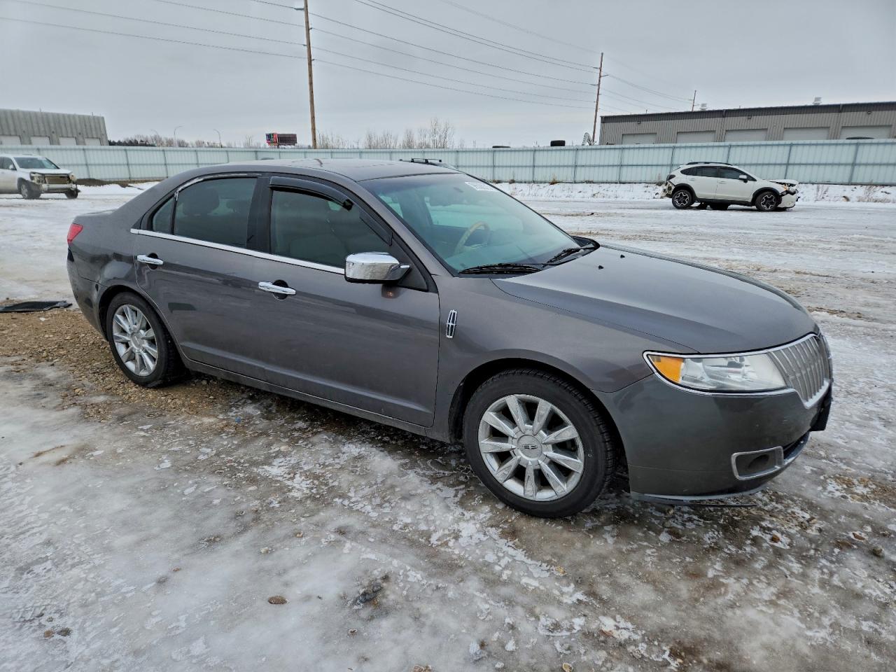 2011 LINCOLN MKZ photo 4