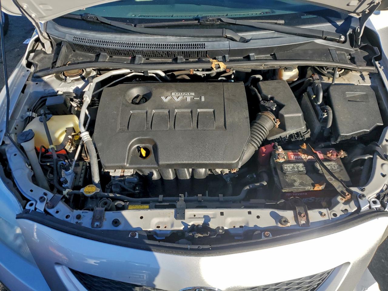 2010 TOYOTA COROLLA BASE photo 11
