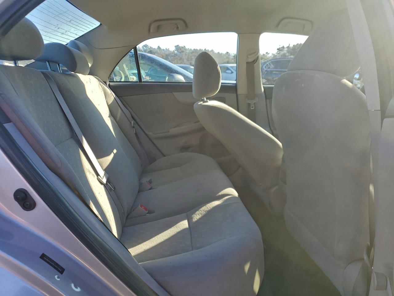 2010 TOYOTA COROLLA BASE photo 10