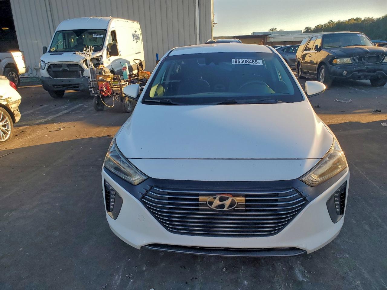2019 HYUNDAI IONIQ SEL photo 5