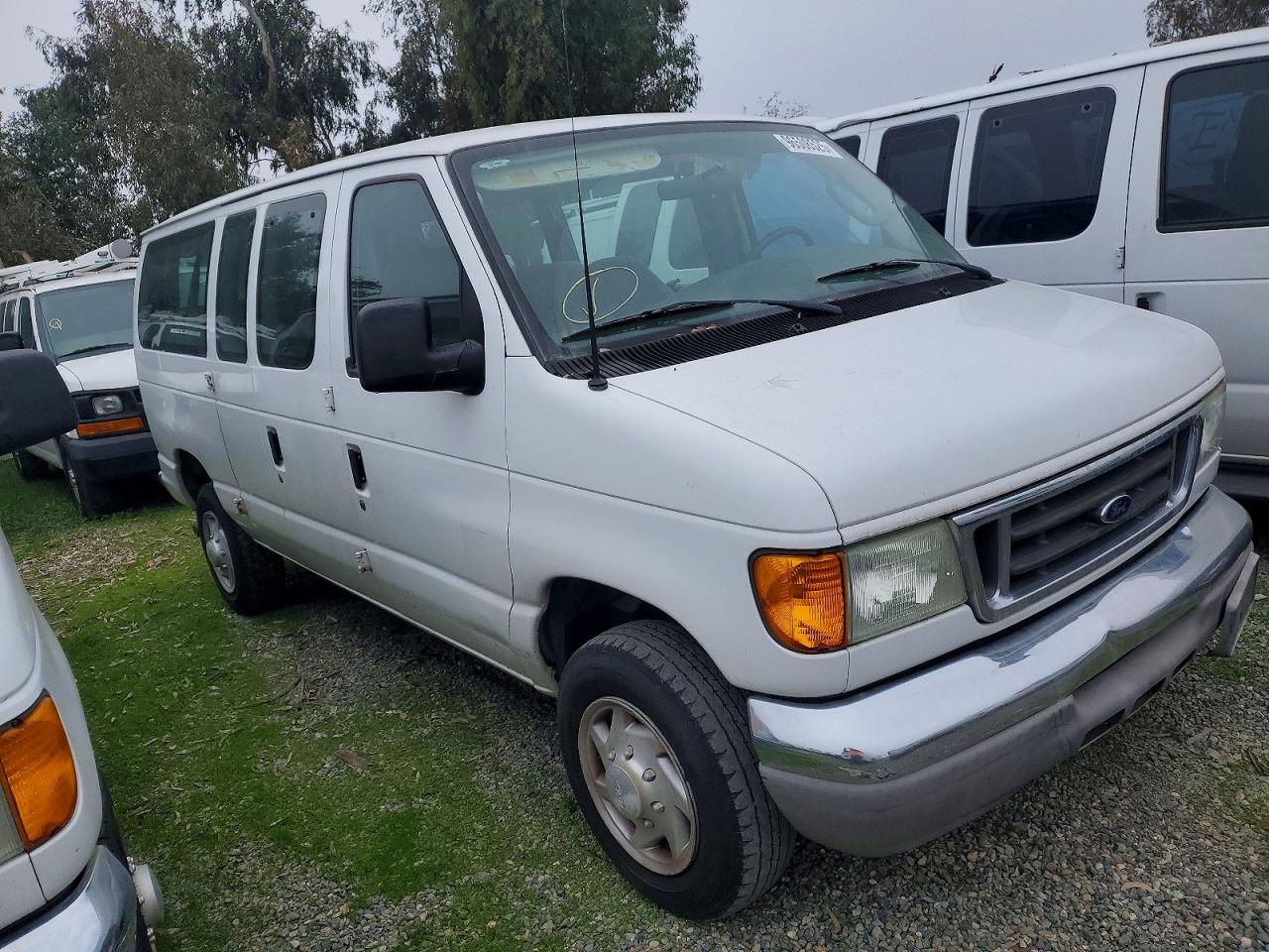2007 FORD ECONOLINE E350 SUPER DUTY WAGON photo 4