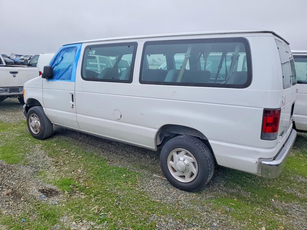 2007 FORD ECONOLINE E350 SUPER DUTY WAGON photo 2