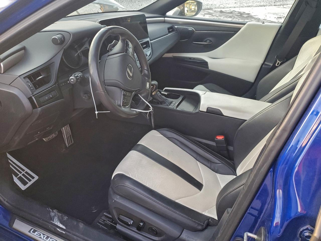 2024 LEXUS ES 300H F SPORT HANDLING photo 7