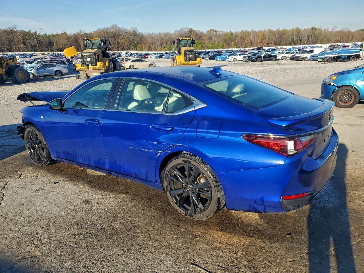 2024 LEXUS ES 300H F SPORT HANDLING photo 2