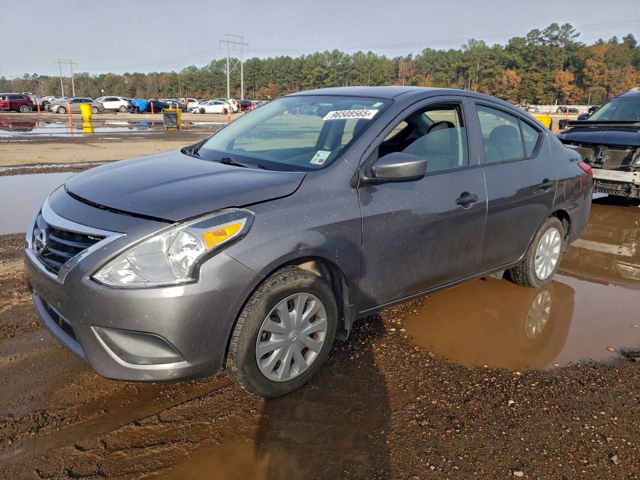 2019 NISSAN VERSA