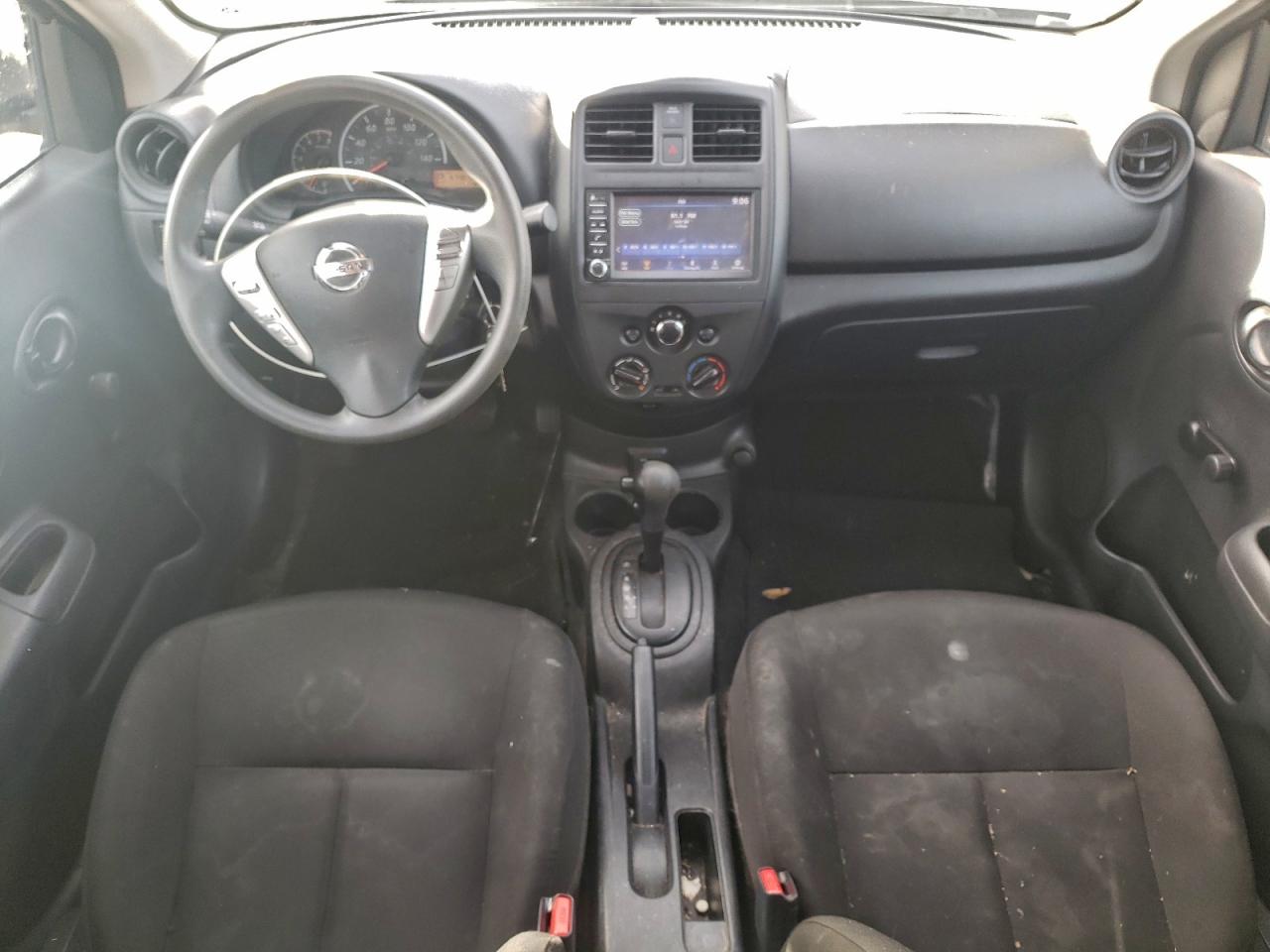 2019 NISSAN VERSA S photo 8