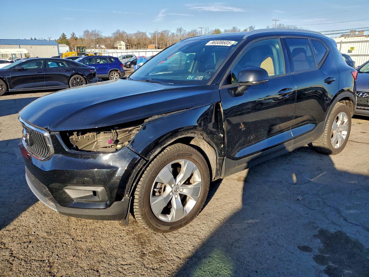 2020 VOLVO XC40