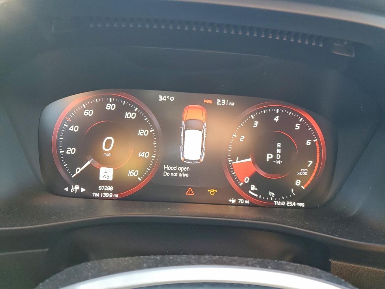 2020 VOLVO XC40 T5 MOMENTUM photo 9