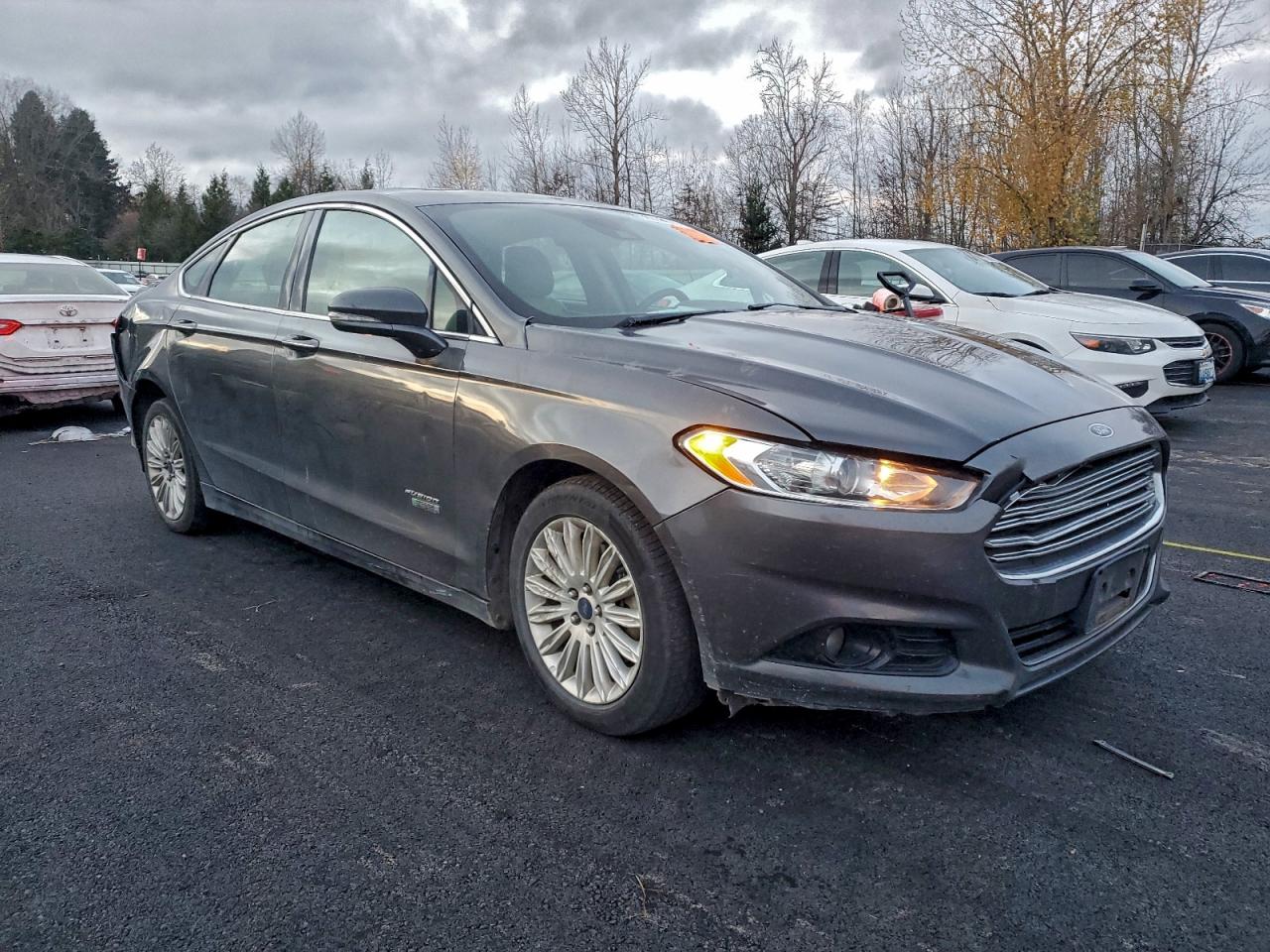 2016 FORD FUSION SE PHEV photo 4