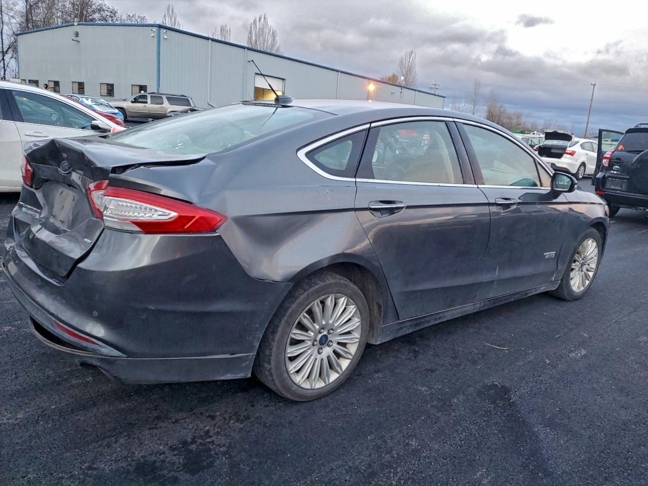 2016 FORD FUSION SE PHEV photo 3
