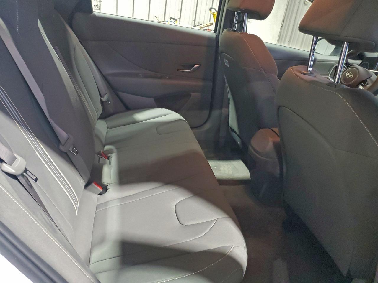 2025 HYUNDAI ELANTRA BLUE photo 10