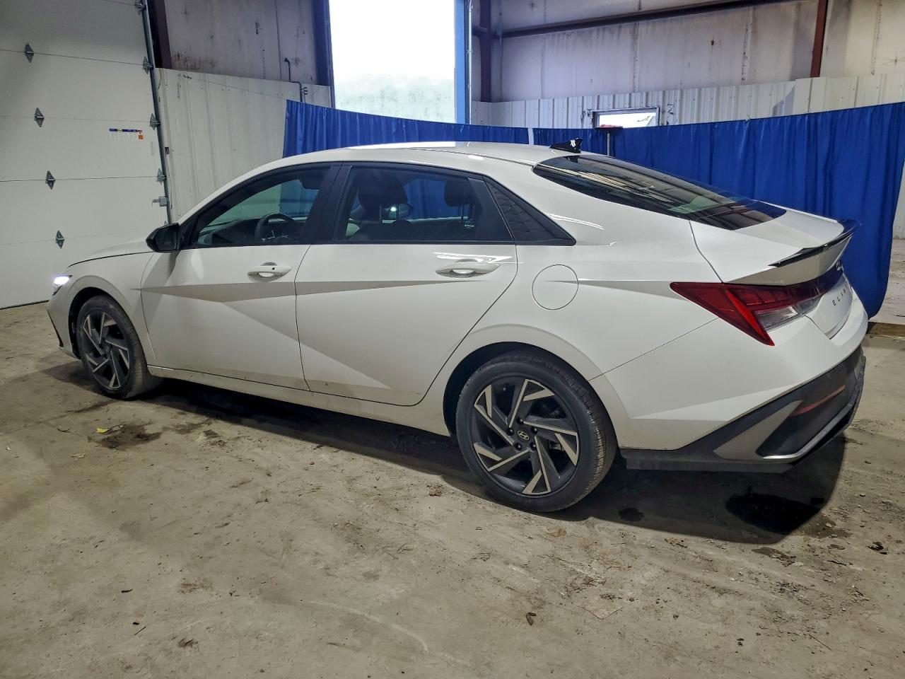 2025 HYUNDAI ELANTRA BLUE photo 2