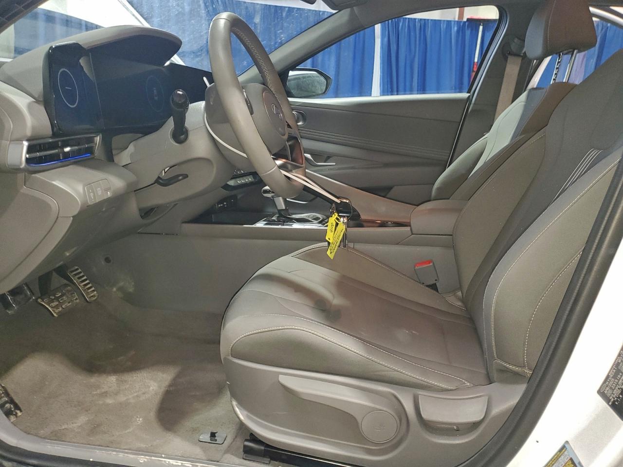 2025 HYUNDAI ELANTRA BLUE photo 7