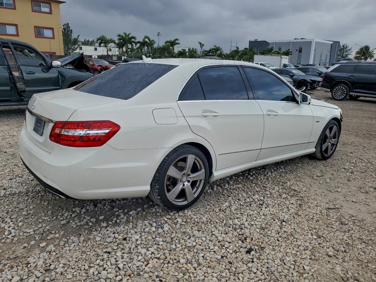 2012 MERCEDES-BENZ E 350 photo 7