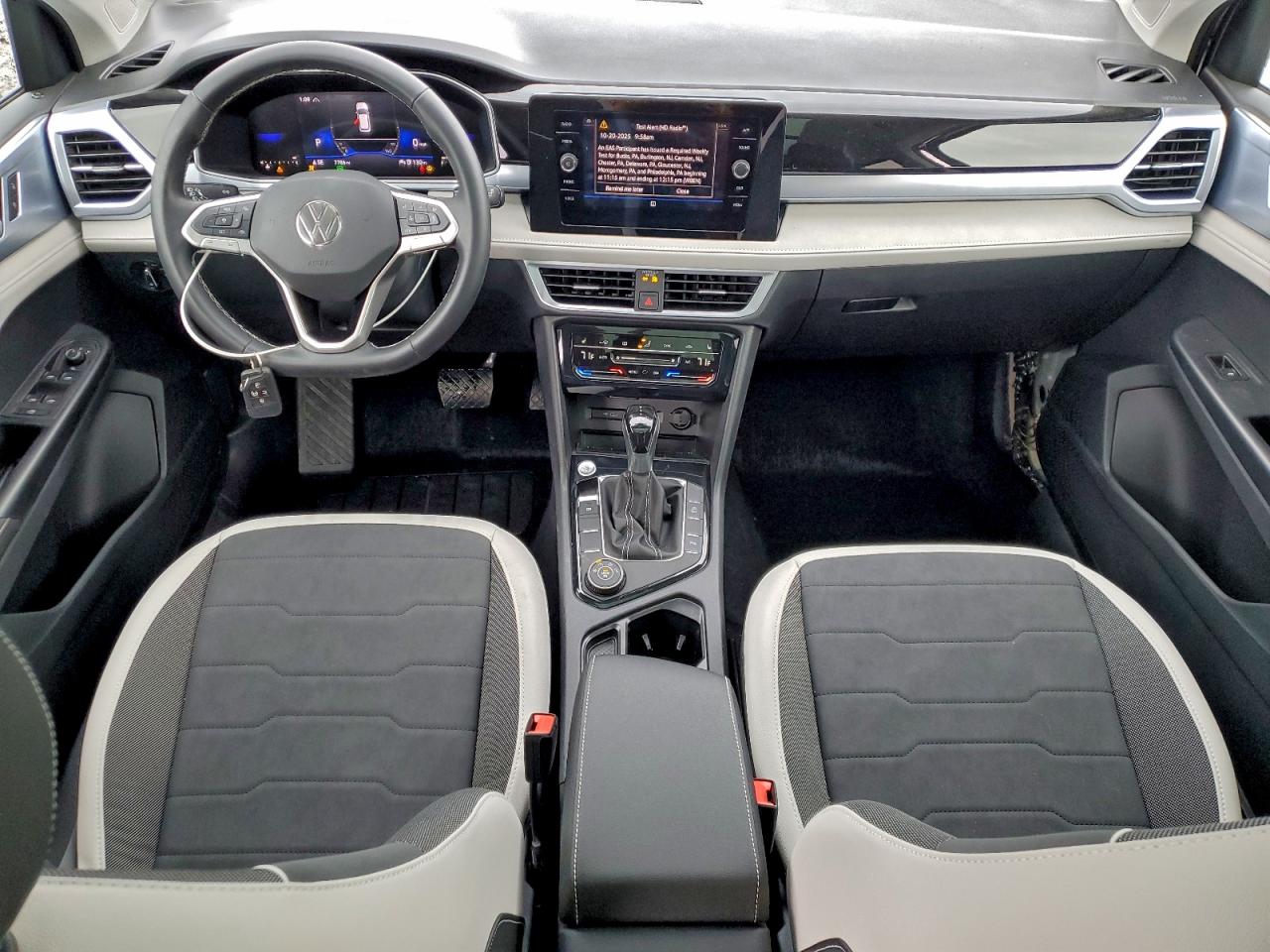 2025 VOLKSWAGEN TAOS SE photo 8