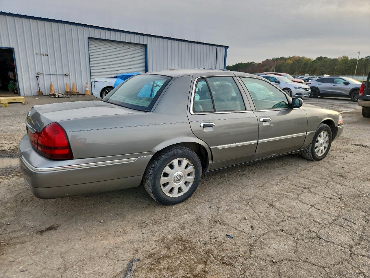 2004 MERCURY GRAND MARQUIS LS photo 3
