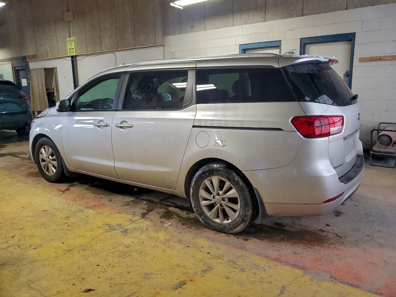 2016 KIA SEDONA LX photo 4