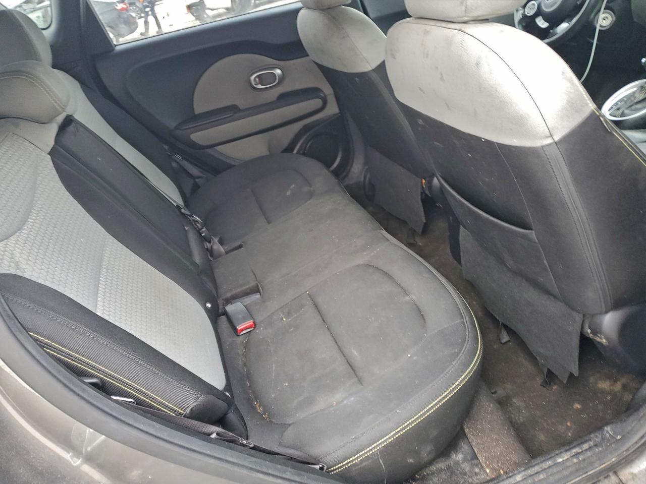2016 KIA SOUL + photo 19