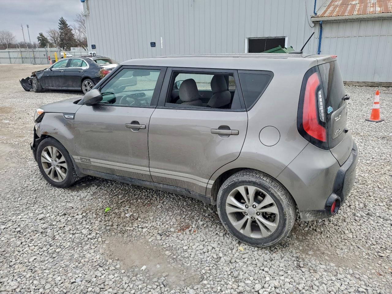 2016 KIA SOUL + photo 3