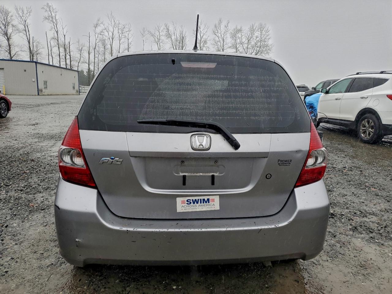 2007 HONDA FIT photo 6