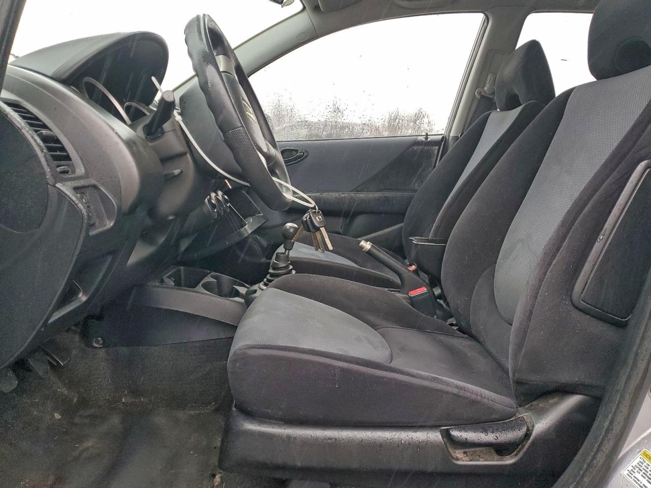 2007 HONDA FIT photo 7