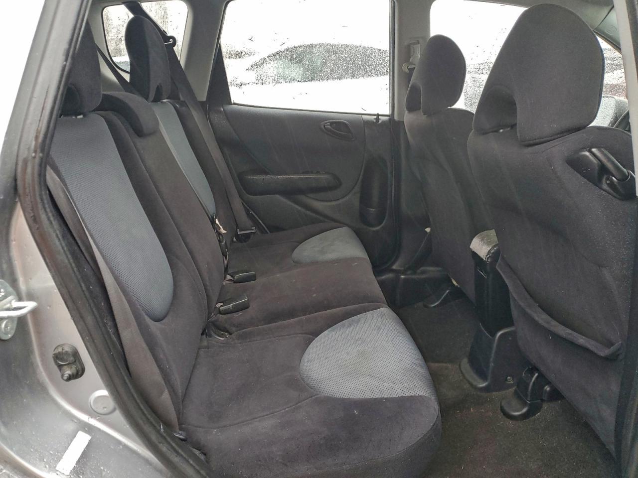 2007 HONDA FIT photo 11