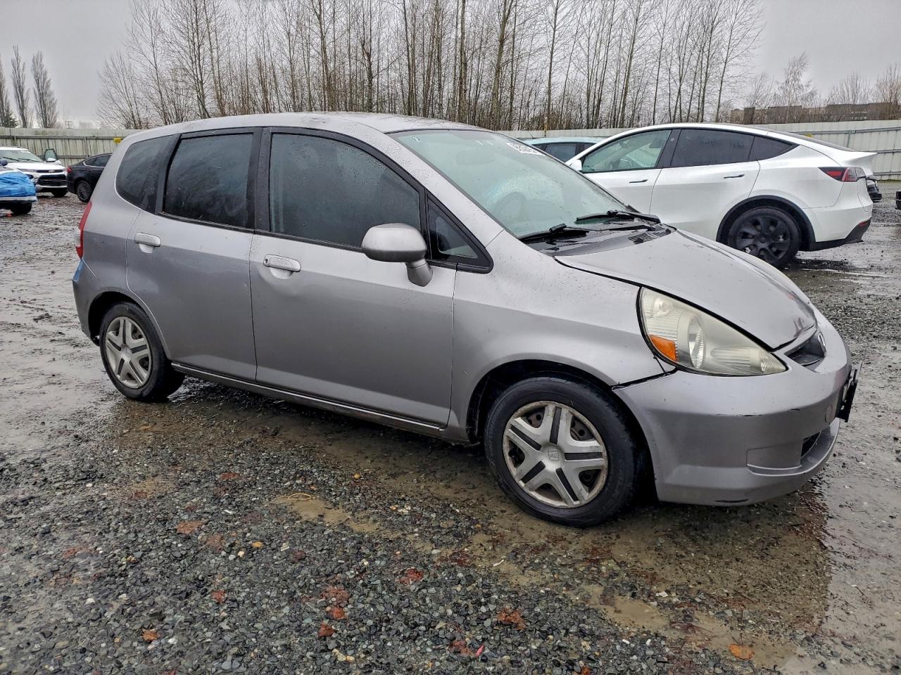 2007 HONDA FIT photo 4
