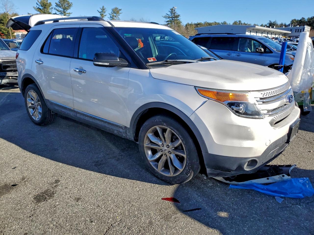 2013 FORD EXPLORER XLT photo 4