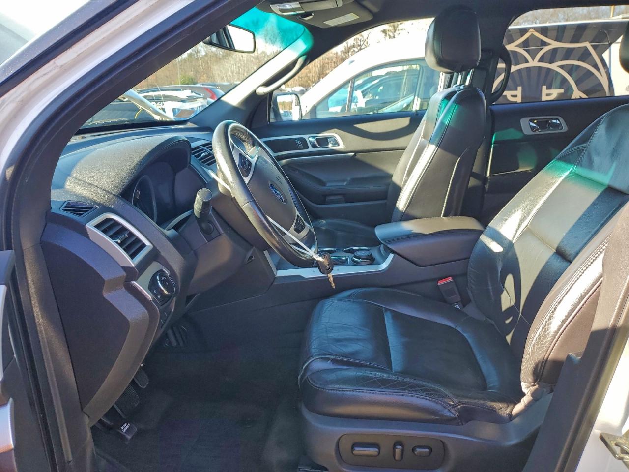 2013 FORD EXPLORER XLT photo 7