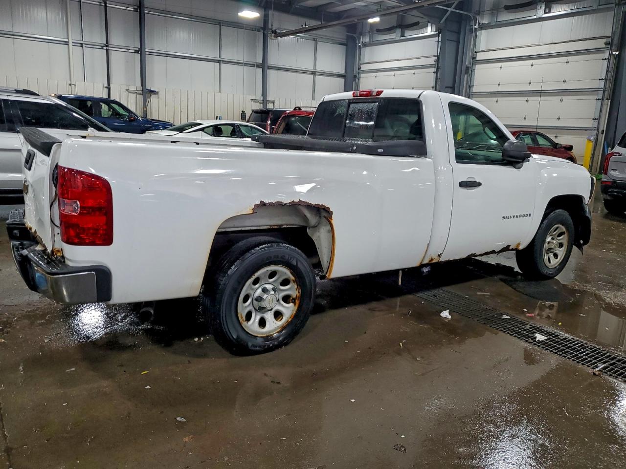 2007 CHEVROLET SILVERADO C1500 CLASSIC photo 3