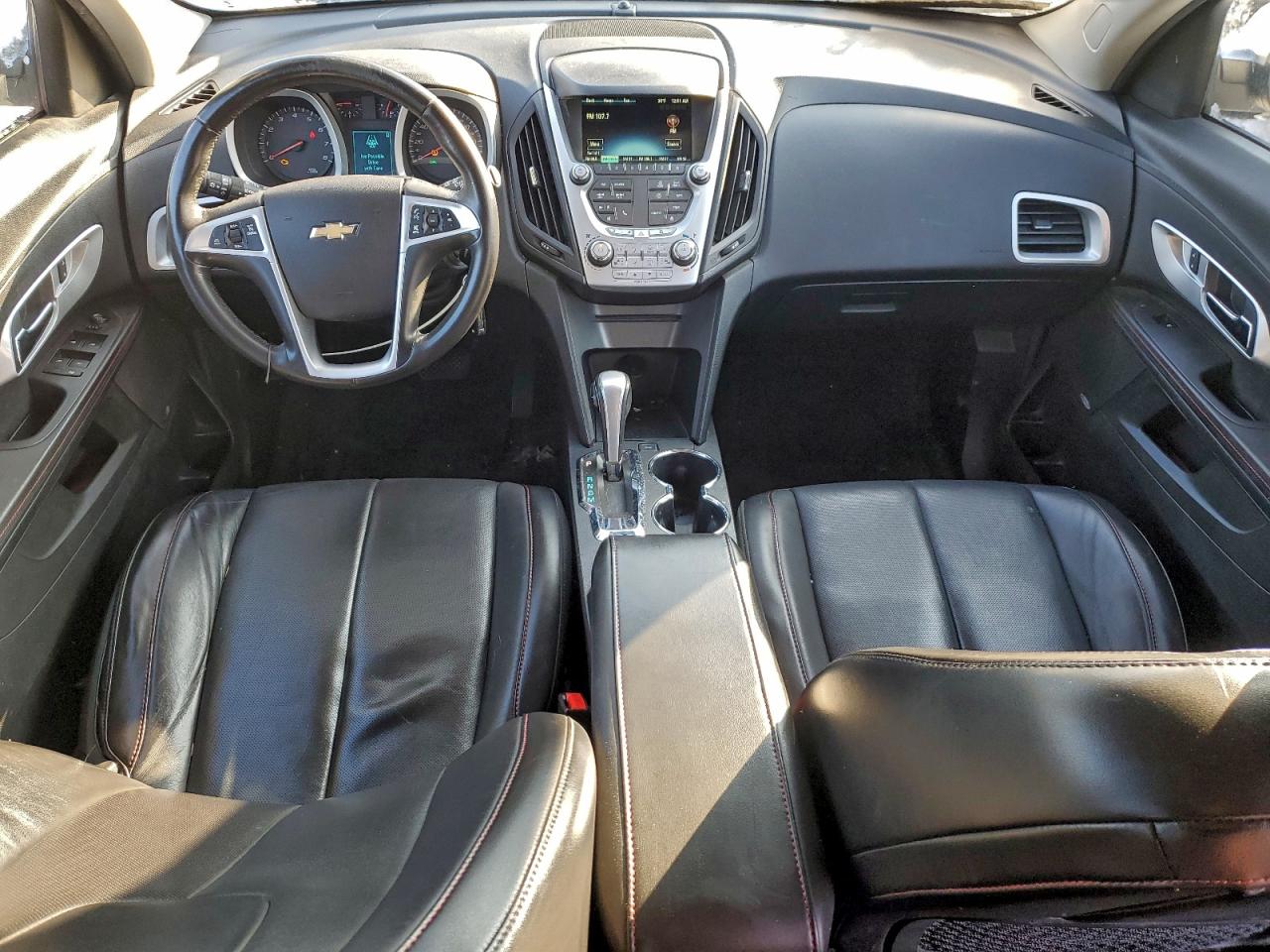 2015 CHEVROLET EQUINOX LT photo 8