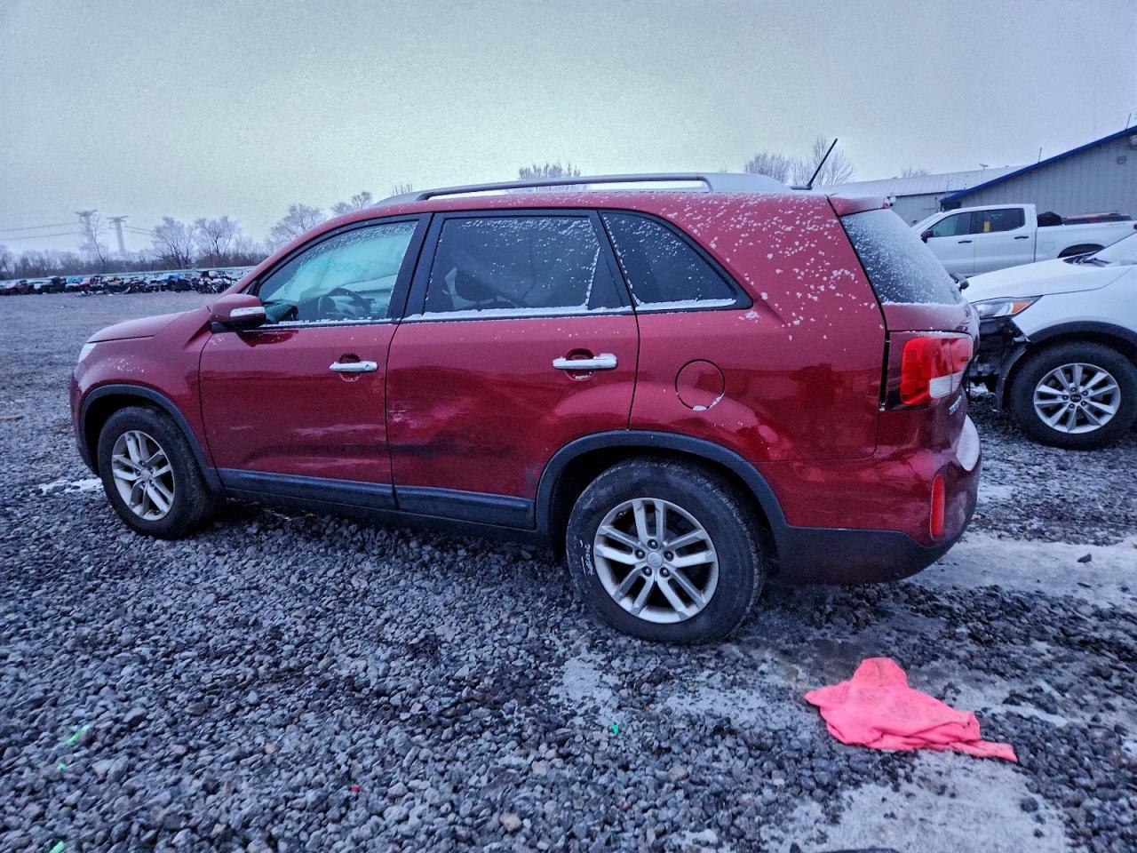 2014 KIA SORENTO LX photo 2