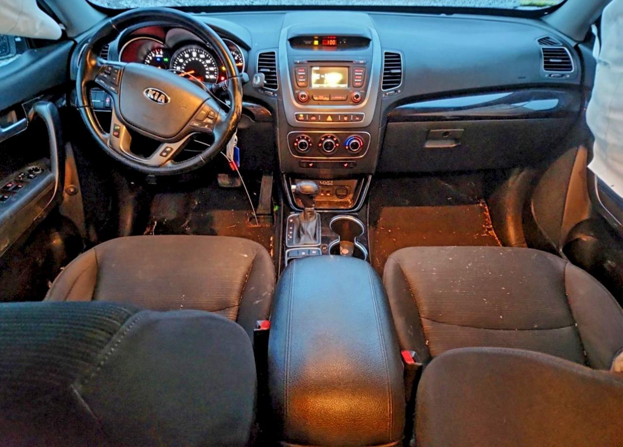 2014 KIA SORENTO LX photo 8