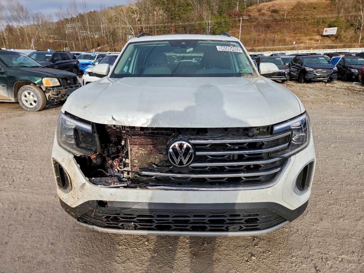2024 VOLKSWAGEN ATLAS SE photo 5
