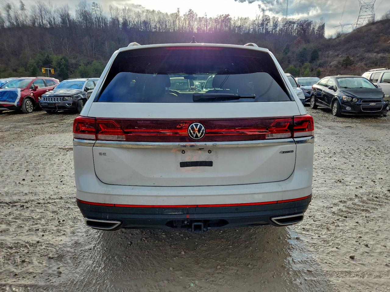 2024 VOLKSWAGEN ATLAS SE photo 6