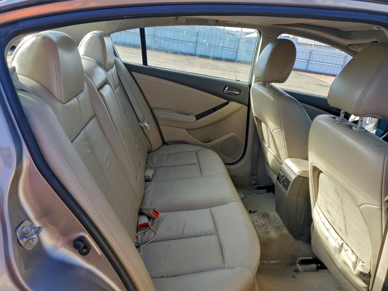 2011 NISSAN ALTIMA BASE photo 10