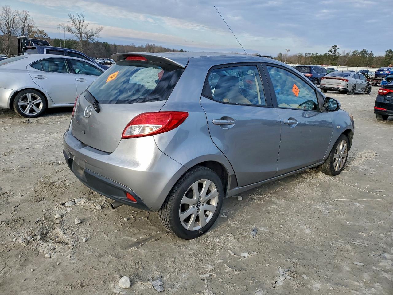 2014 MAZDA MAZDA2 TOURING photo 3