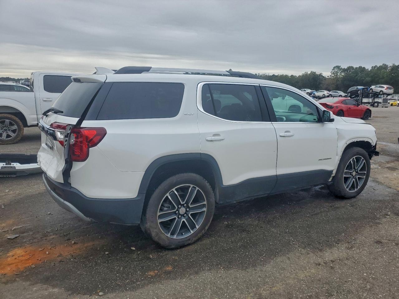 2021 GMC ACADIA SLT photo 3