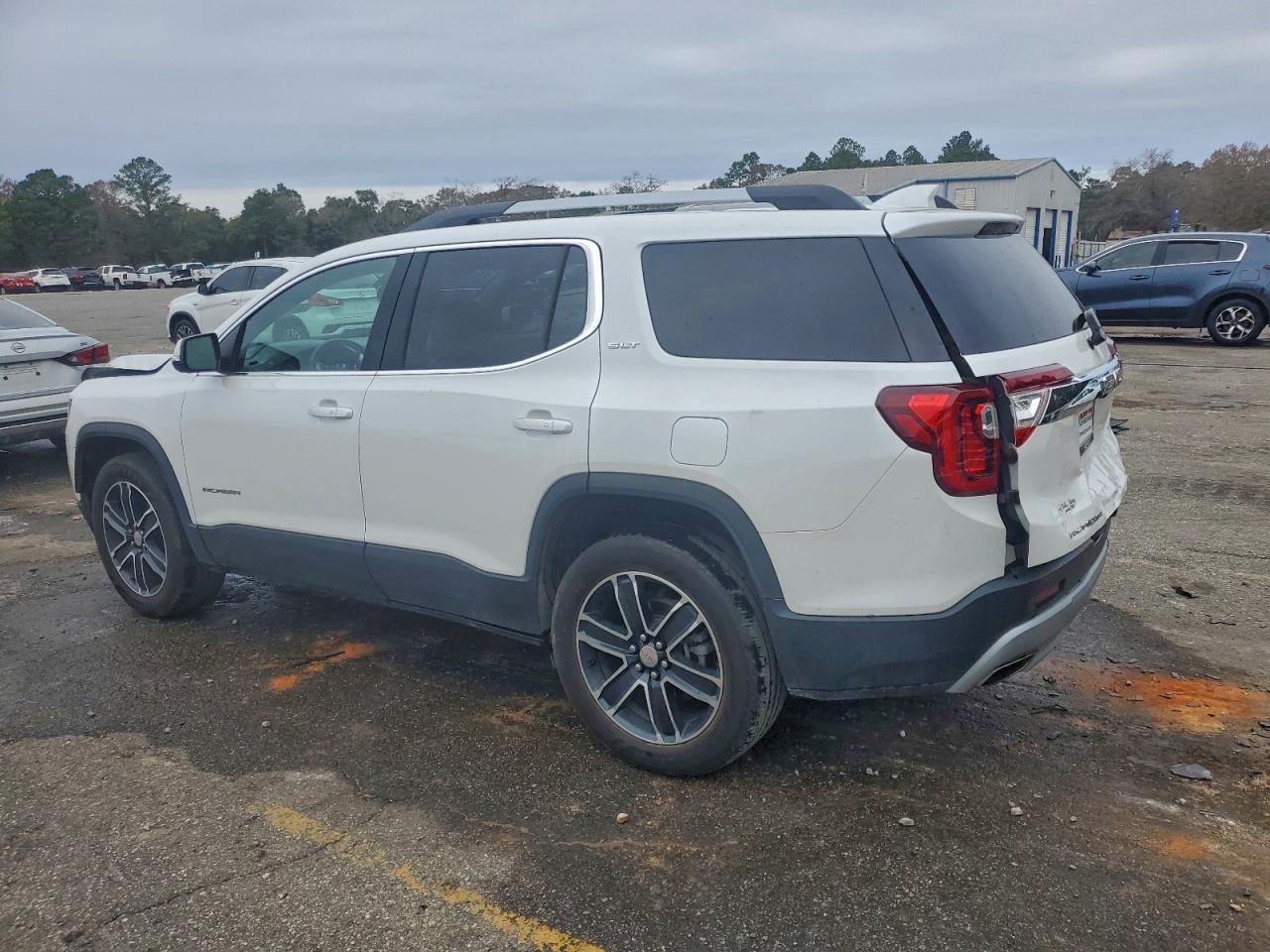2021 GMC ACADIA SLT photo 2