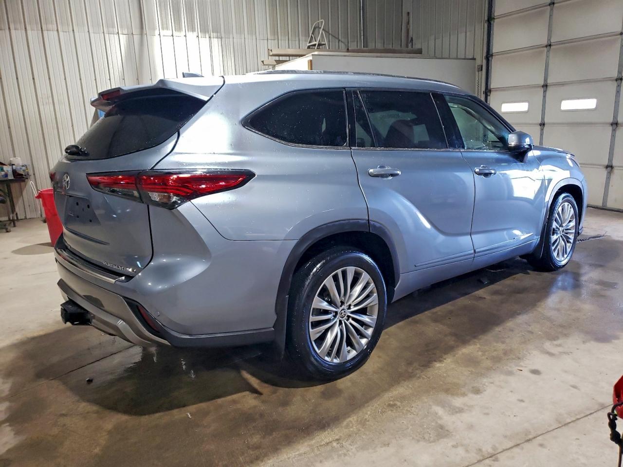 2022 TOYOTA HIGHLANDER PLATINUM photo 3