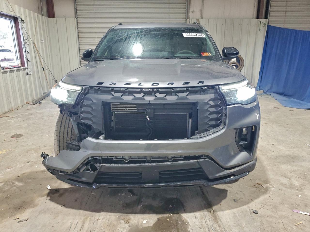 2025 FORD EXPLORER ST-LINE photo 5