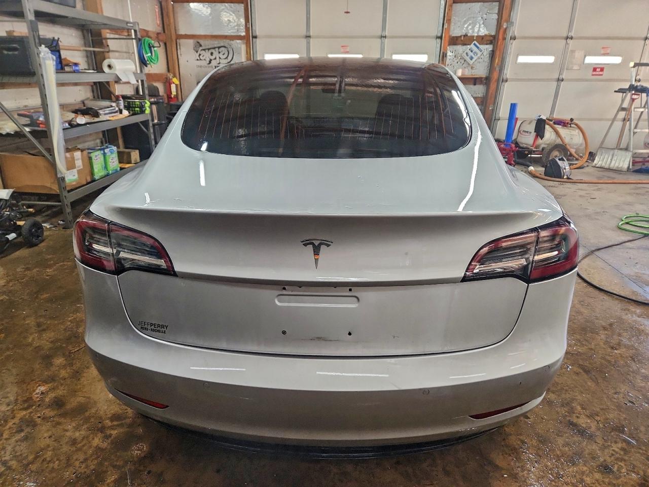 2018 TESLA MODEL 3 photo 6