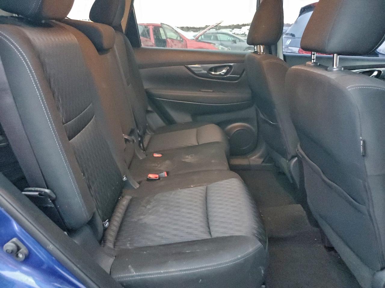 2019 NISSAN ROGUE S photo 11