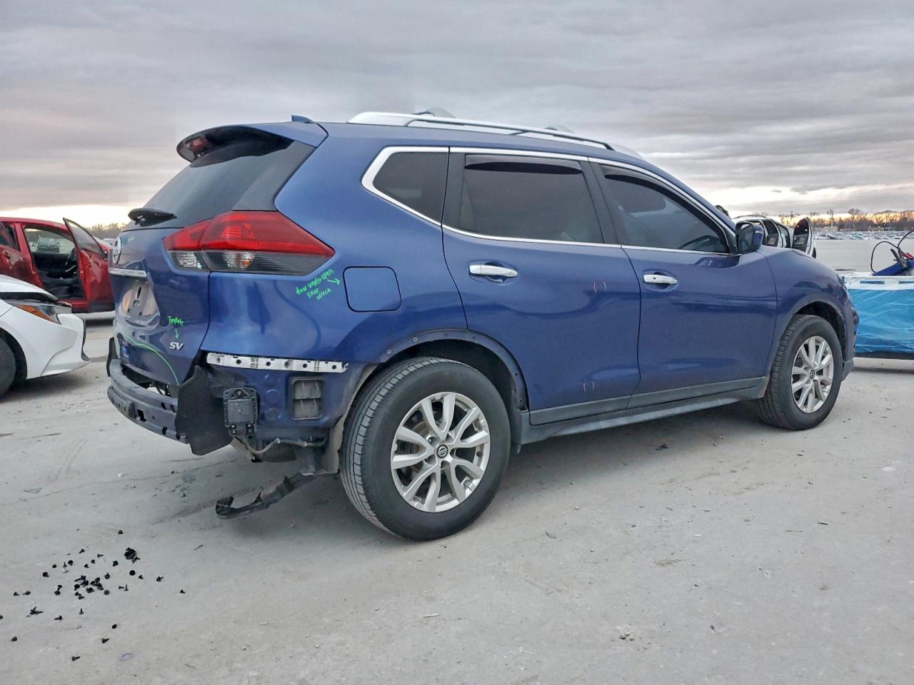 2019 NISSAN ROGUE S photo 3