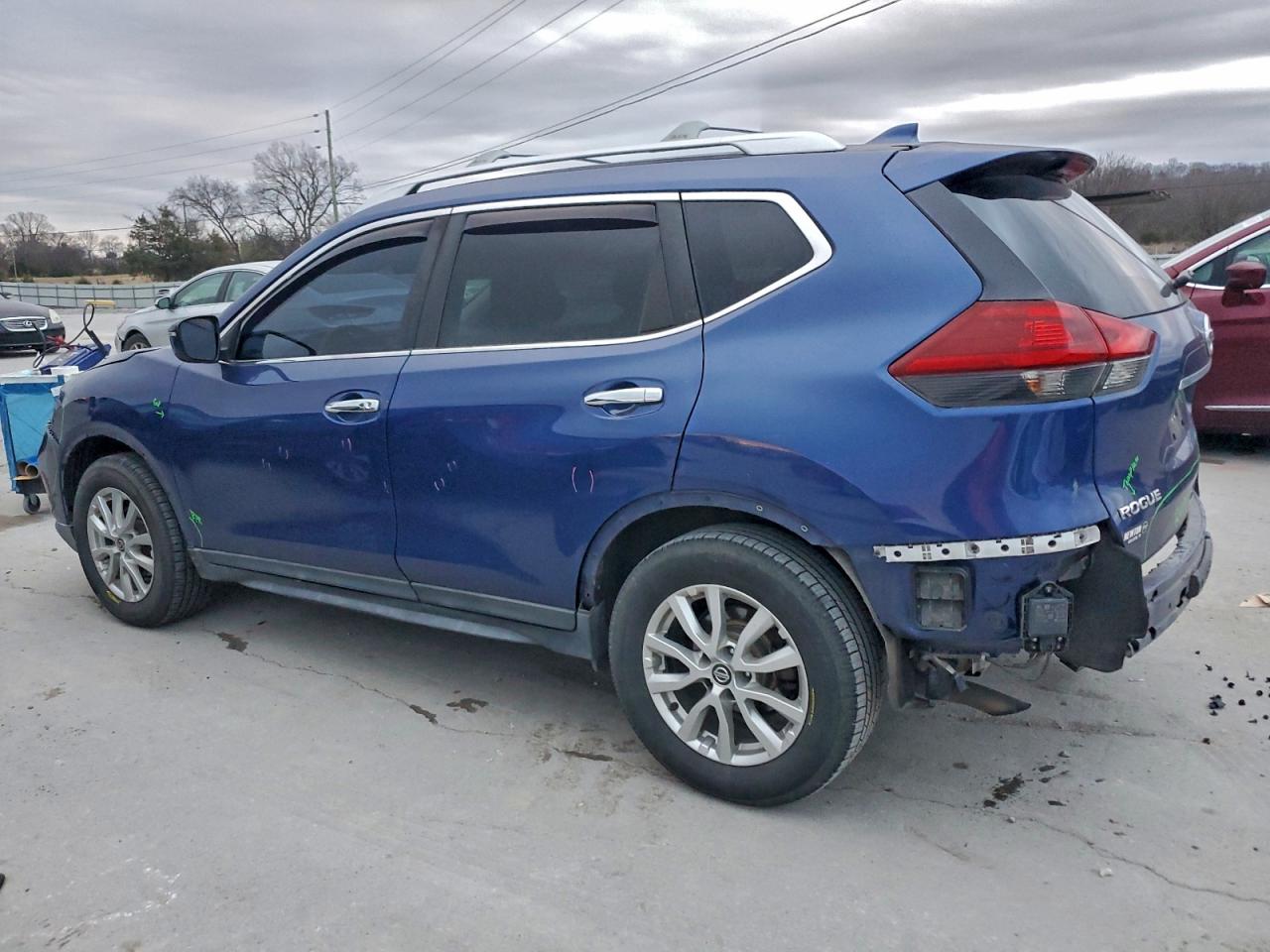 2019 NISSAN ROGUE S photo 2